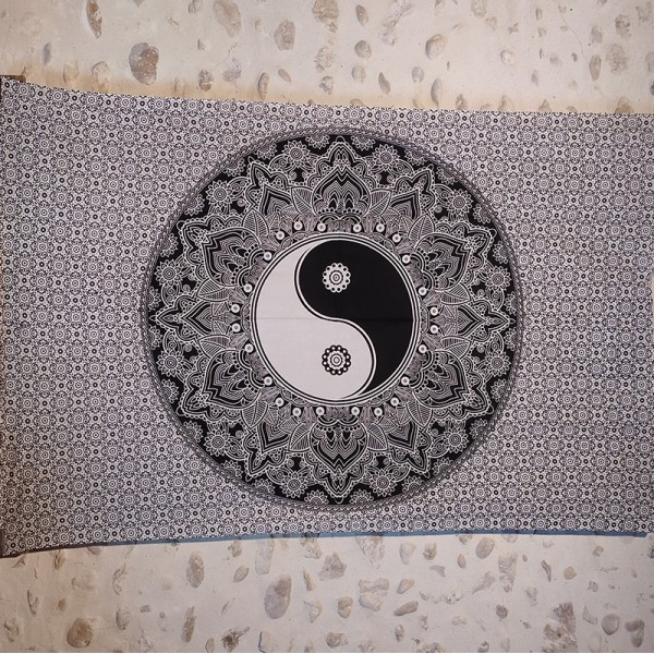 Tenture Yin Yang – textile mural en coton – Artisanat indien