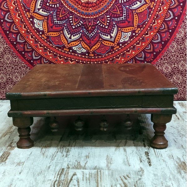 Table Bajot indienne ancienne en teck – Artisanat traditionnel
