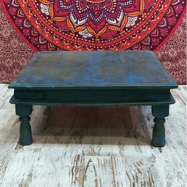 Table Bajot indienne ancienne en teck patiné bleu – Artisanat traditionnel