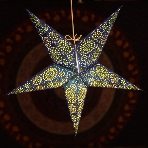 Suspension Étoile en Papier Ajouré Fait Main en Inde – Une Décoration Bohème et Poétique