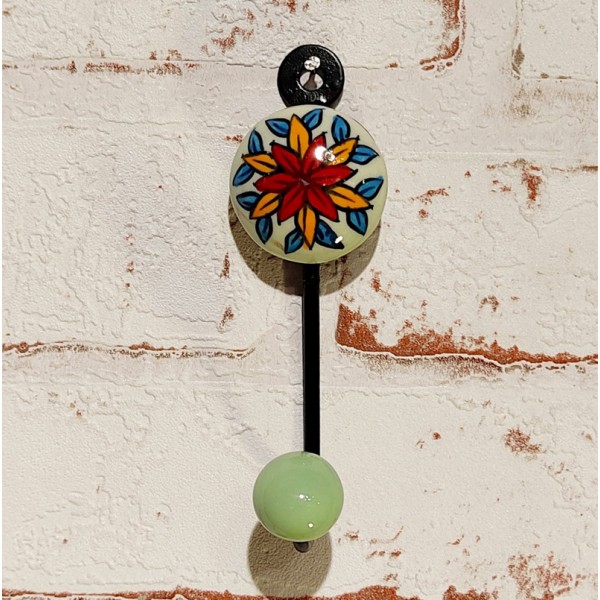 Patère décorative en céramique artisanale – Fabrication indienne