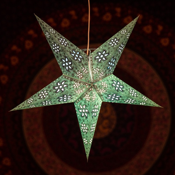 Suspension Étoile en Papier Ajouré Fait Main en Inde – Une Décoration Bohème et Poétique