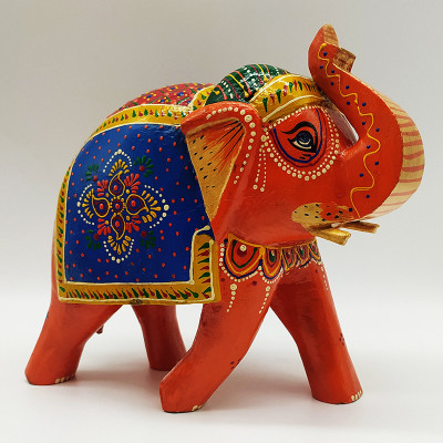 Statuette éléphant en bois peint à la main fabriquée artisanalement en Inde