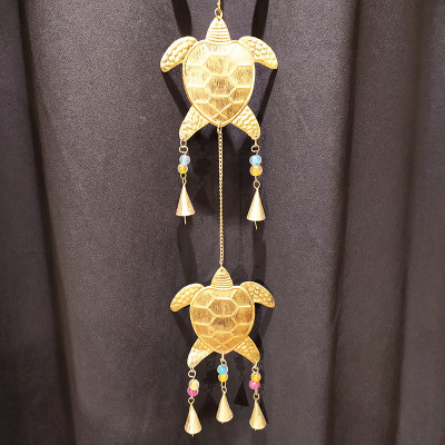 Carillon clochette en métal artisanal indien avec médaillon décoratif et clochettes suspendues