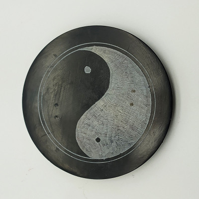 Brûleur à encens en pierre ying yang pour bâtons d’encens