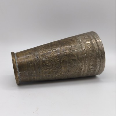 Verre à lassi ancien en métal indien – artisanat traditionnel de l’Inde