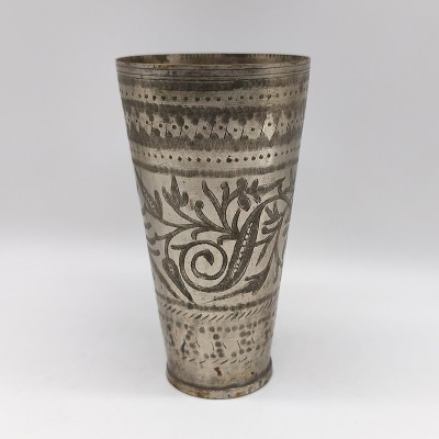 Verre à lassi ancien en métal indien – artisanat traditionnel de l’Inde