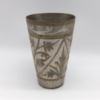 Verre à lassi ancien en métal indien – artisanat traditionnel de l’Inde