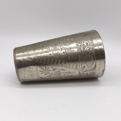 Verre à lassi ancien en métal indien – artisanat traditionnel de l’Inde