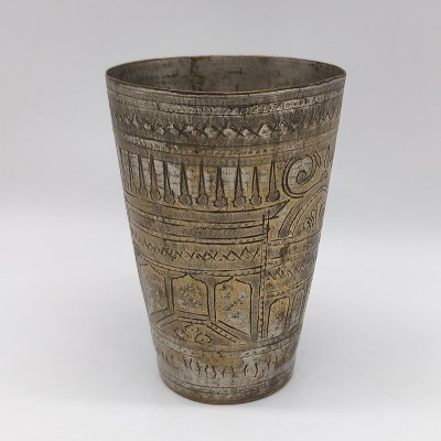 Verre à lassi ancien en métal indien – artisanat traditionnel de l’Inde