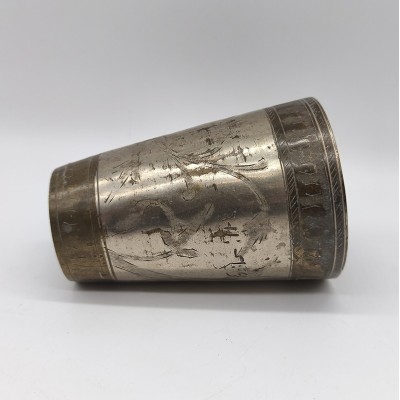 Verre à lassi ancien en métal indien – artisanat traditionnel de l’Inde
