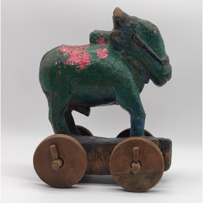 Nandi ancien indien – Jouet artisanal coloré en bois et métal sur roues