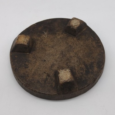 Moule à galette ancien en pierre noire sculptée – artisanat traditionnel indien