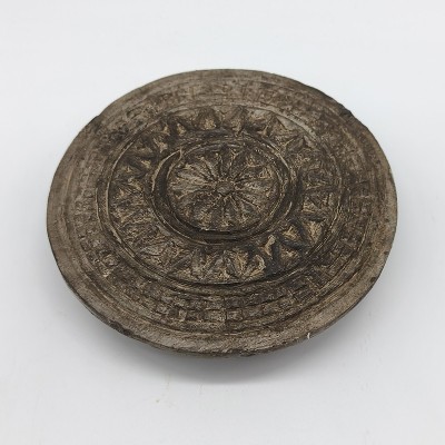 Moule à galette ancien en pierre noire sculptée – artisanat traditionnel indien