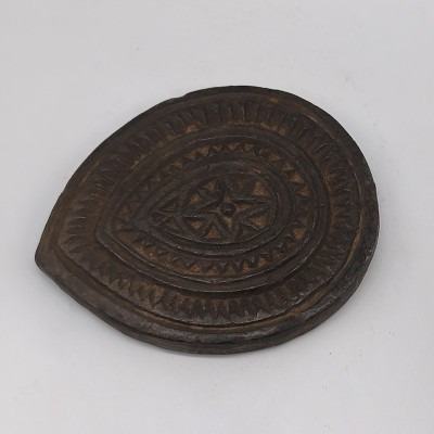 Moule à galette ancien en pierre noire sculptée – artisanat traditionnel indien