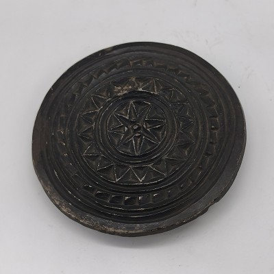 Moule à galette ancien en pierre noire sculptée – artisanat traditionnel indien