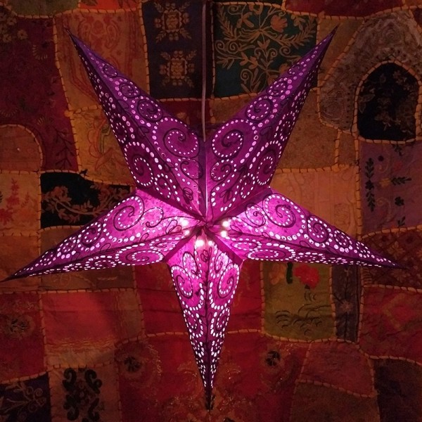 Suspension Étoile en Papier Ajouré Fait Main en Inde – Une Décoration Bohème et Poétique